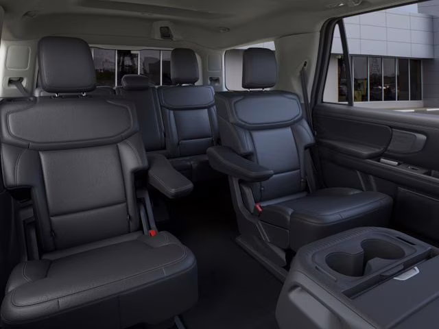 2026 Star White Metallic Tri-Coat Ford Expedition Platinum 4X4 SUV