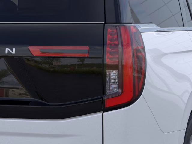 2026 Star White Metallic Tri-Coat Ford Expedition Platinum 4X4 SUV