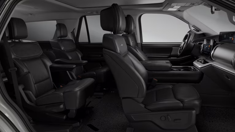 2026 Star White Metallic Tri-Coat Ford Expedition Platinum 4X4 SUV