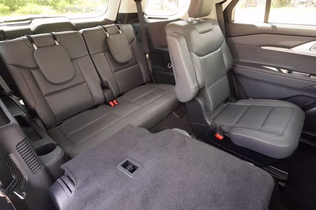 2026 Gray Metallic Ford Explorer Active RWD SUV