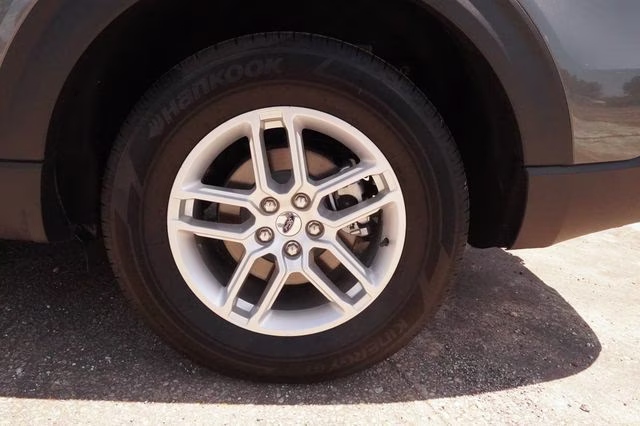 2026 Gray Metallic Ford Explorer Active RWD SUV