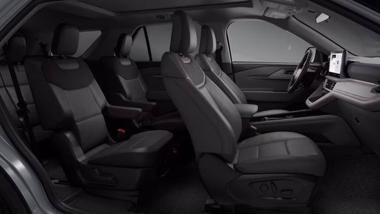 2026 Space White Metallic Ford Explorer Active 4X4 SUV