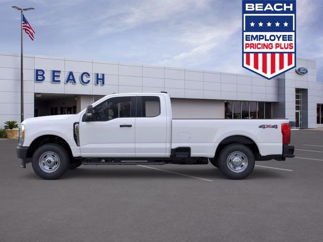 2026 Oxford White Ford Super Duty F-250 SRW XL 4X4 Truck