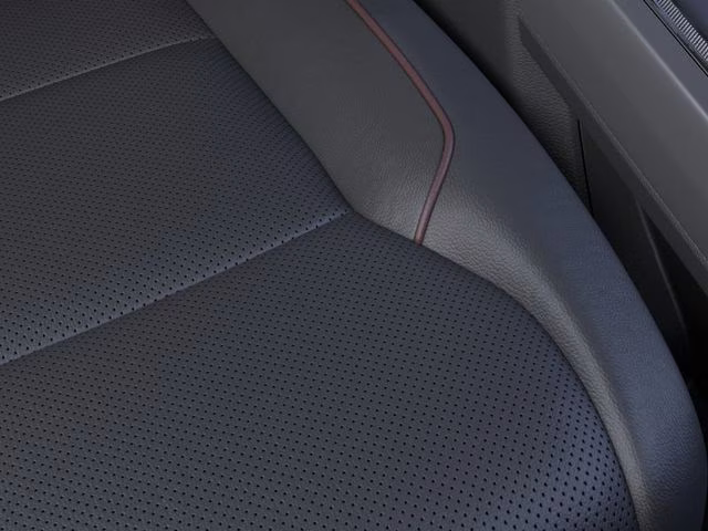 2026 Oxford White Ford Super Duty F-350 SRW Lariat 4X4 Truck