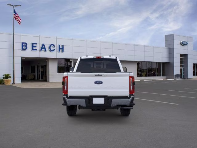 2026 White Metallic Ford Super Duty F-350 SRW Lariat 4X4 Truck