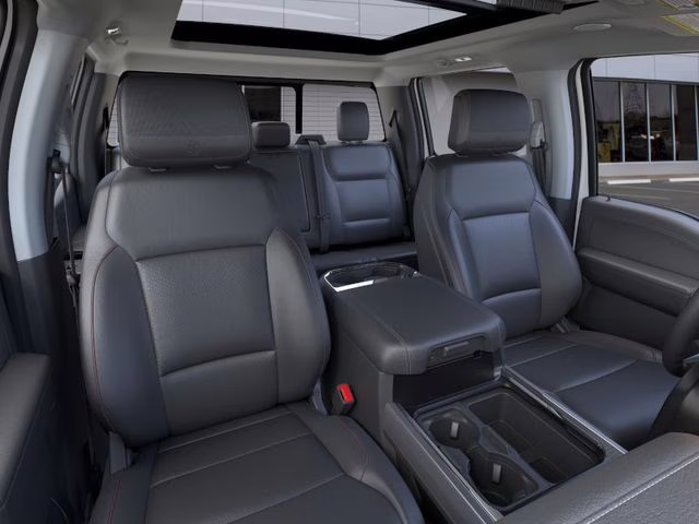 2025 White Metallic Ford Super Duty F-350 SRW Lariat 4X4 Truck