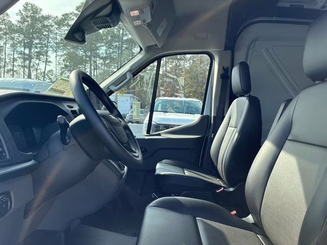 2026 Oxford White Ford Transit-250 Base RWD Van