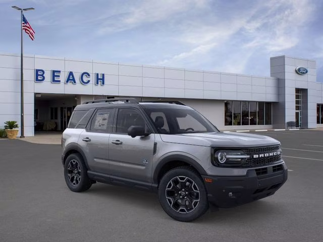 2025 Gray Metallic Ford Bronco Sport Outer Banks 4X4 SUV