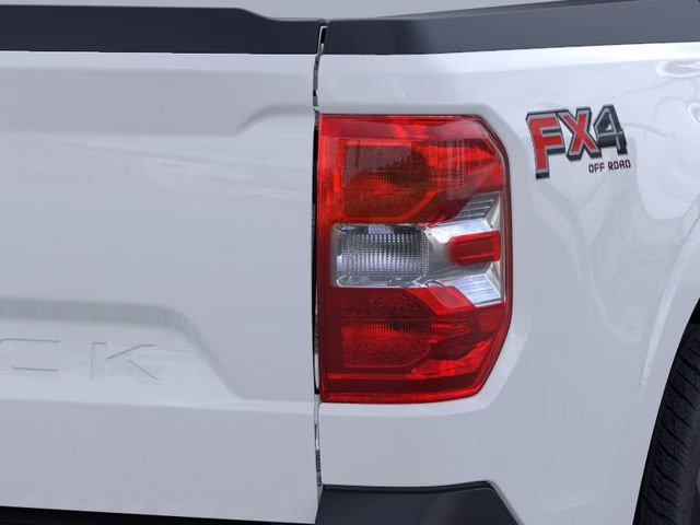 2025 Oxford White Ford Maverick XLT AWD Truck