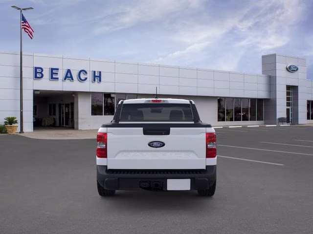 2025 Oxford White Ford Maverick XLT AWD Truck