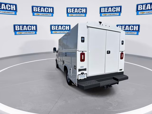 2025 Summit White Chevrolet Express Cutaway 3500 1WT RWD Regular Wheelbase