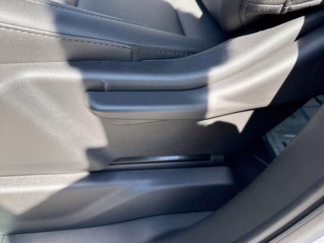 2025 Summit White Chevrolet Silverado 3500 HD Chassis Cab Work Truck 4X4 Truck