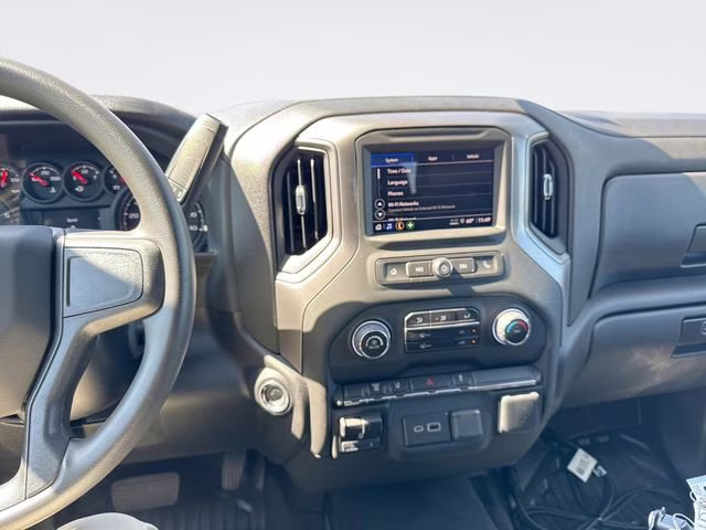 2025 Summit White Chevrolet Silverado 3500 HD Chassis Cab Work Truck 4X4 Truck