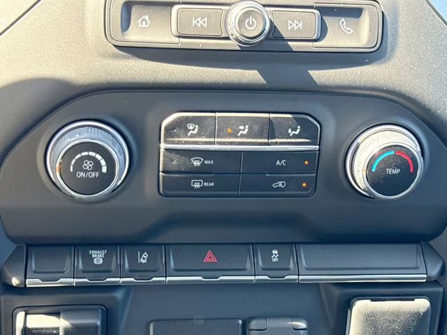 2025 Summit White Chevrolet Silverado 3500 HD Chassis Cab Work Truck 4X4 Truck