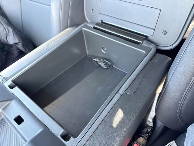 2025 Summit White Chevrolet Silverado 3500 HD Chassis Cab Work Truck 4X4 Truck