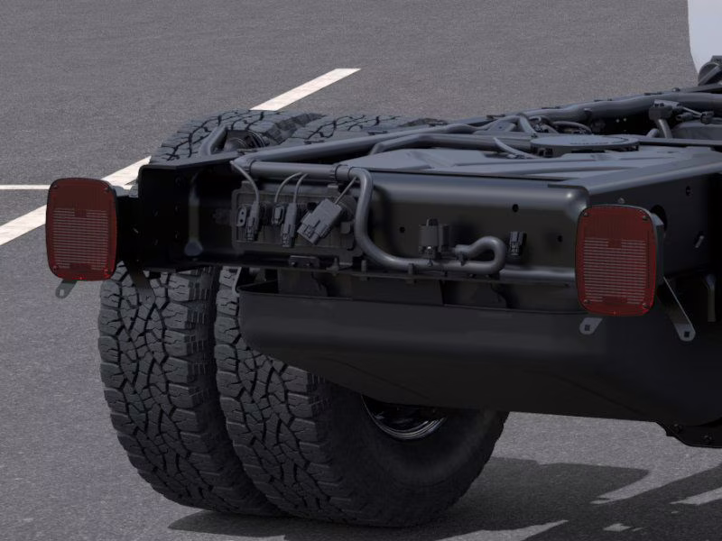 2025 Summit White Chevrolet Silverado 3500 HD Chassis Cab Work Truck 4X4 Truck