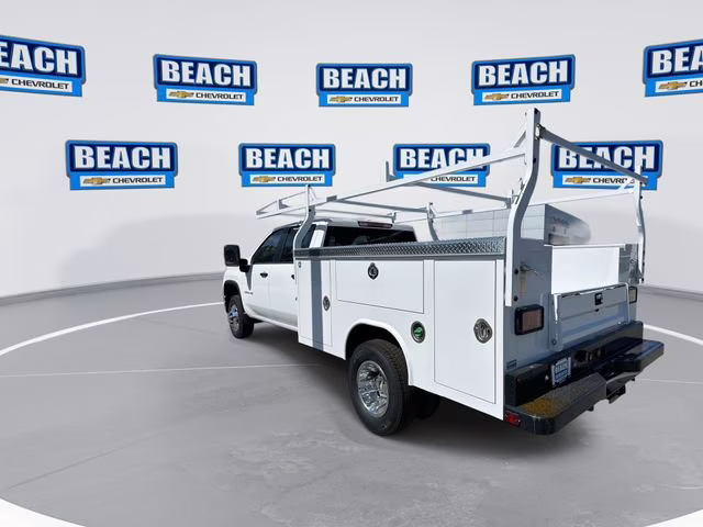 2025 Summit White Chevrolet Silverado 3500 HD Chassis Cab Work Truck 4X4 Truck