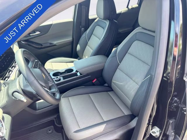 2026 Mosaic Black Metallic Chevrolet Equinox LT AWD SUV