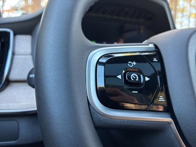 2026 Mulberry Red Volvo XC90 B6 Ultra 6-Seater AWD SUV