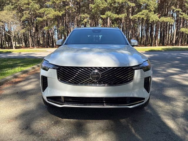 2026 Crystal White Volvo XC90 B6 Plus 7-Seater AWD SUV