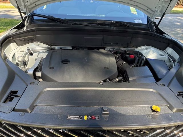 2026 Crystal White Volvo XC90 B6 Plus 7-Seater AWD SUV