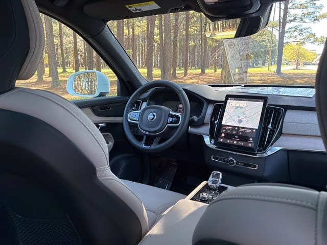 2026 Crystal White Volvo XC90 B6 Plus 7-Seater AWD SUV