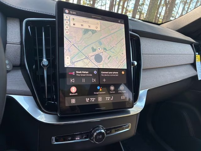 2026 Crystal White Volvo XC90 B6 Plus 7-Seater AWD SUV