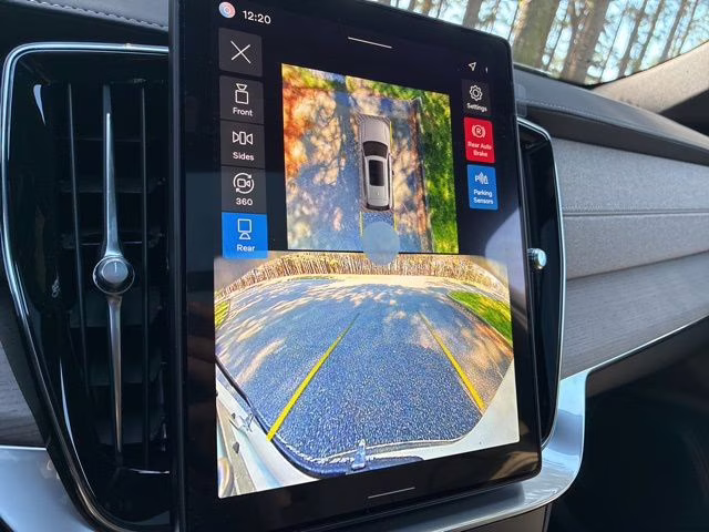 2026 Crystal White Volvo XC90 B6 Plus 7-Seater AWD SUV