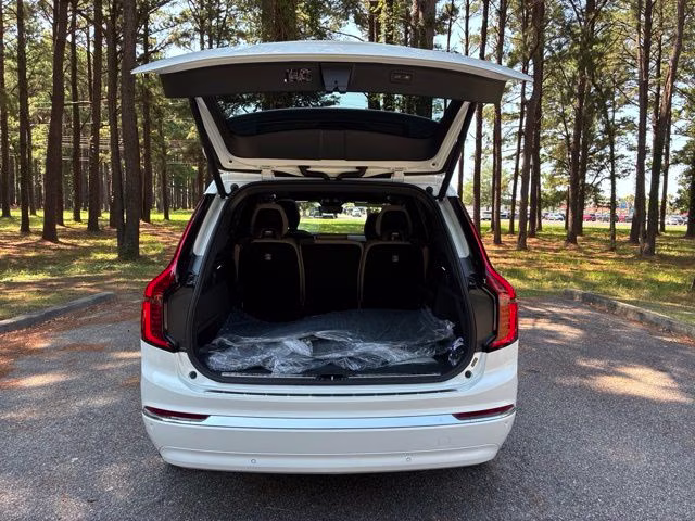 2026 Crystal White Volvo XC90 B6 Plus 7-Seater AWD SUV