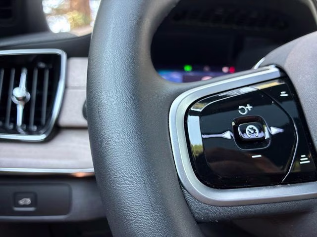 2026 Crystal White Volvo XC90 B6 Plus 7-Seater AWD SUV