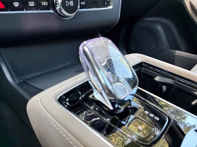 2026 Crystal White Volvo XC90 B6 Plus 7-Seater AWD SUV