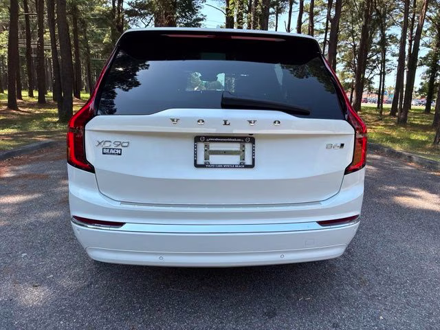 2026 Crystal White Volvo XC90 B6 Plus 7-Seater AWD SUV