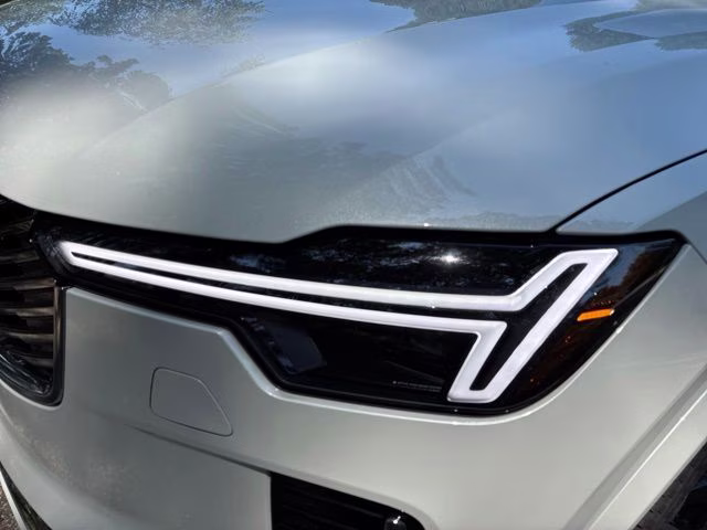 2026 Crystal White Volvo XC90 B6 Plus 7-Seater AWD SUV