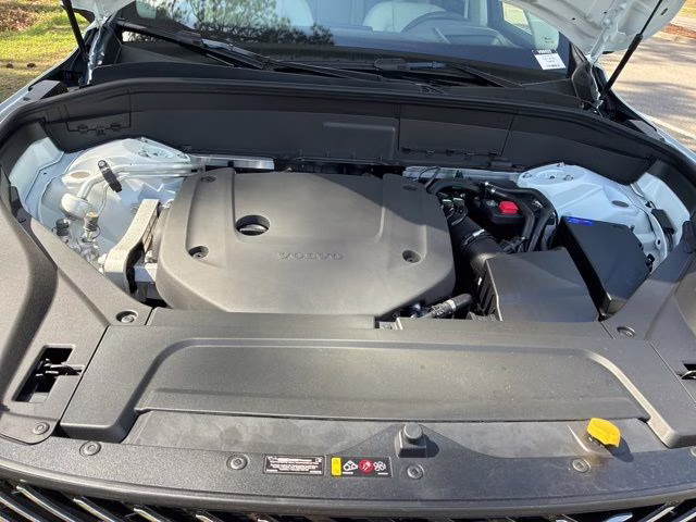 2026 Crystal White Volvo XC90 B6 Ultra 7-Seater AWD SUV