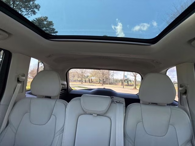 2026 Crystal White Volvo XC90 B6 Ultra 7-Seater AWD SUV