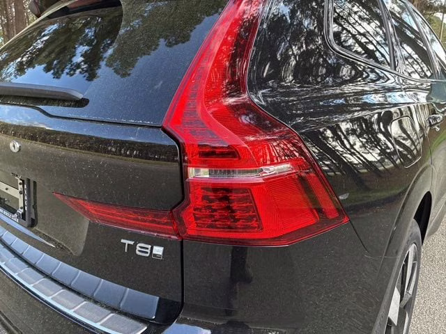 2025 Onyx Black Volvo XC60 Plug-In Hybrid T8 Plus AWD SUV