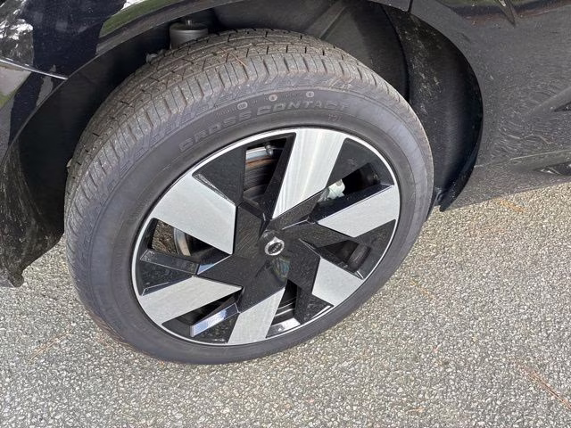 2025 Onyx Black Volvo XC60 Plug-In Hybrid T8 Plus AWD SUV