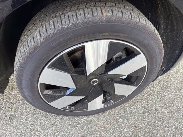 2025 Onyx Black Volvo XC60 Plug-In Hybrid T8 Plus AWD SUV