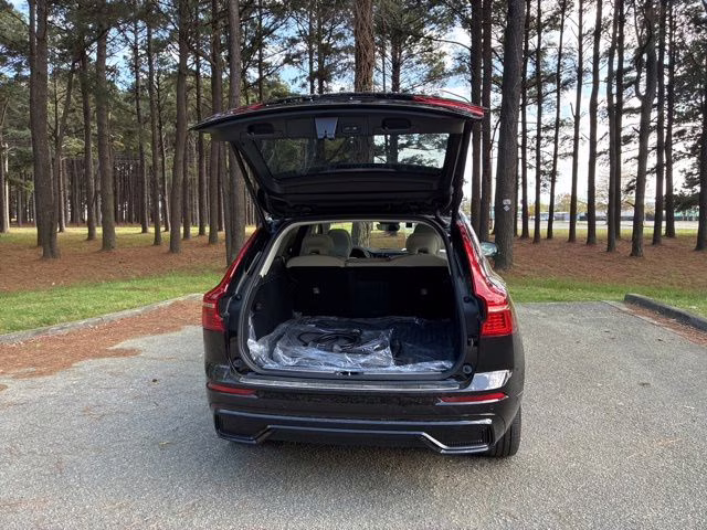 2025 Onyx Black Volvo XC60 Plug-In Hybrid T8 Plus AWD SUV