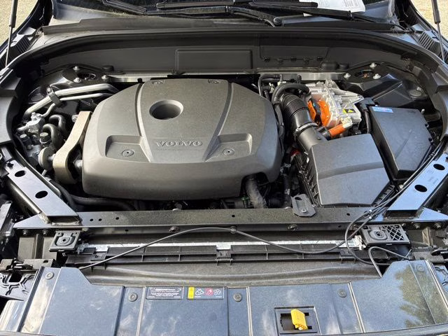 2025 Onyx Black Volvo XC60 Plug-In Hybrid T8 Plus AWD SUV