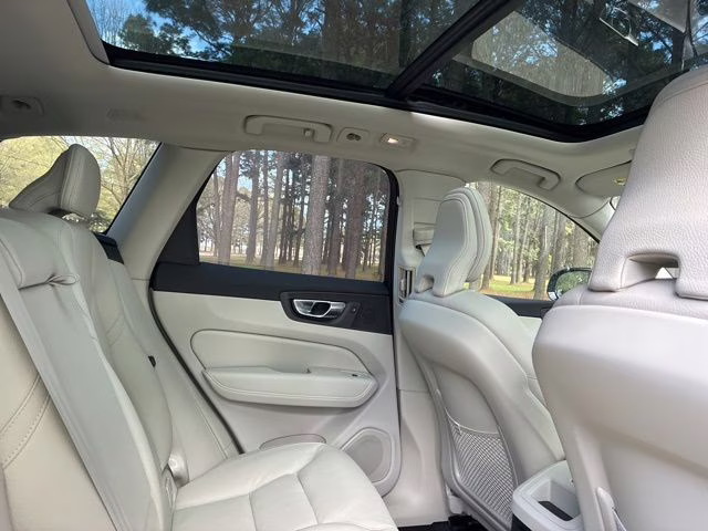 2025 Onyx Black Volvo XC60 Plug-In Hybrid T8 Plus AWD SUV