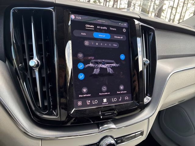 2025 Onyx Black Volvo XC60 Plug-In Hybrid T8 Plus AWD SUV