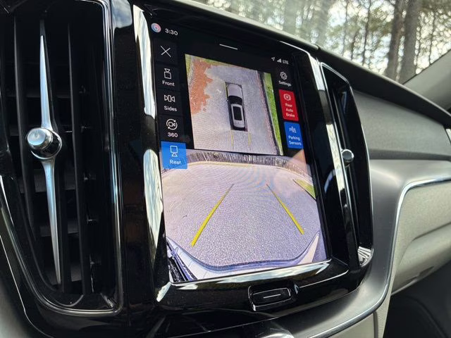 2025 Onyx Black Volvo XC60 Plug-In Hybrid T8 Plus AWD SUV