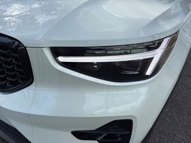 2026 Crystal White Volvo XC40 B5 Plus AWD SUV