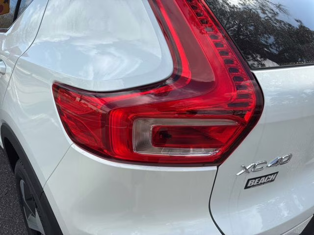 2026 Crystal White Volvo XC40 B5 Plus AWD SUV