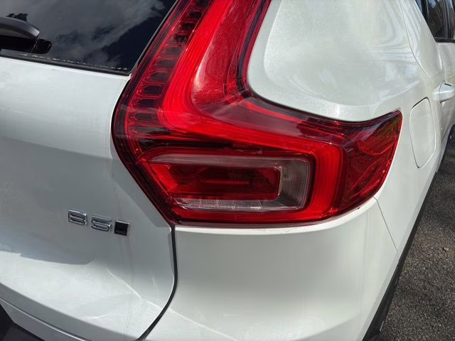 2026 Crystal White Volvo XC40 B5 Plus AWD SUV