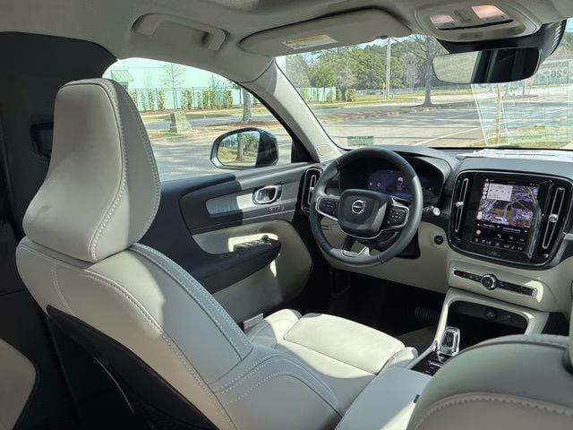 2026 Crystal White Volvo XC40 B5 Plus AWD SUV
