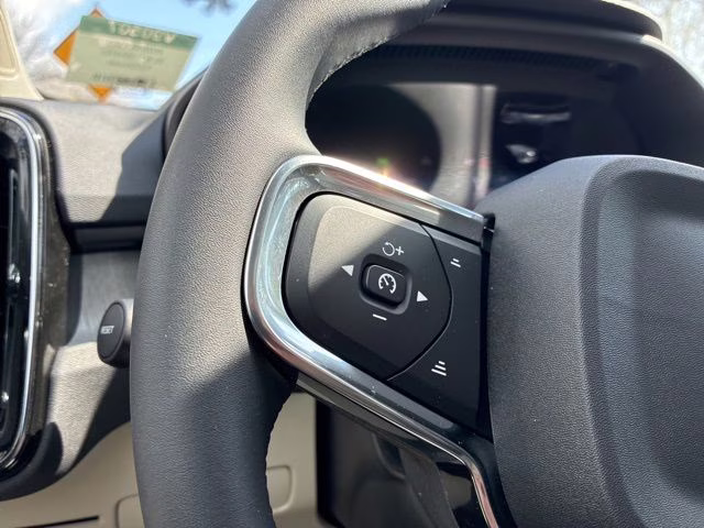 2026 Crystal White Volvo XC40 B5 Plus AWD SUV