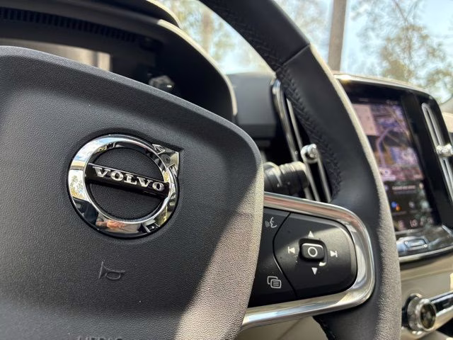 2026 Crystal White Volvo XC40 B5 Plus AWD SUV