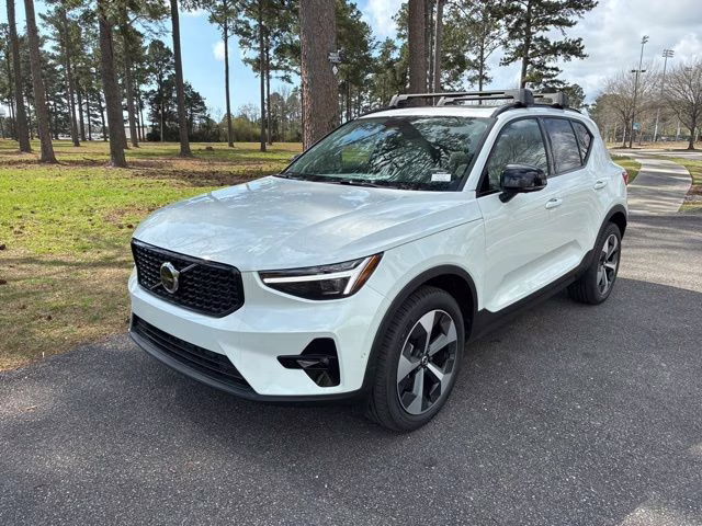 2026 Crystal White Volvo XC40 B5 Plus AWD SUV